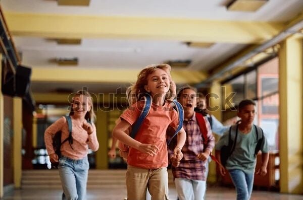 Okul Turnike Sistemlerinde Giyilebilir Teknoloji (Saat, Bileklik Vb) Çözümler