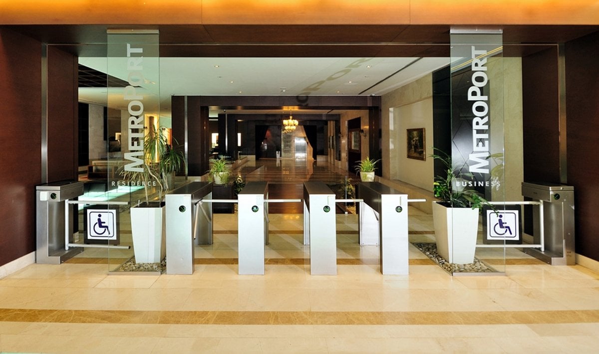 Hursoft Çift Ayaklı Turnike Sistemleri